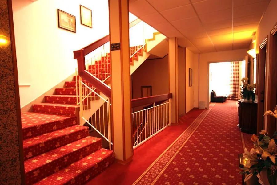 Hotel Royal ガッテーオ・ア・マーレ 3*,  イタリア